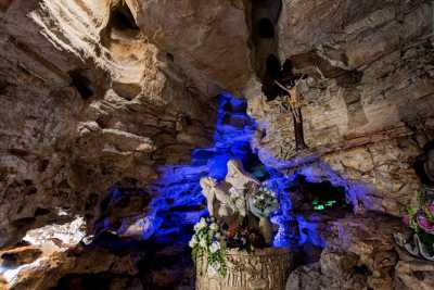 Modugno, antichi affreschi e mistici cunicoli: viaggio nel santuario Madonna della Grotta